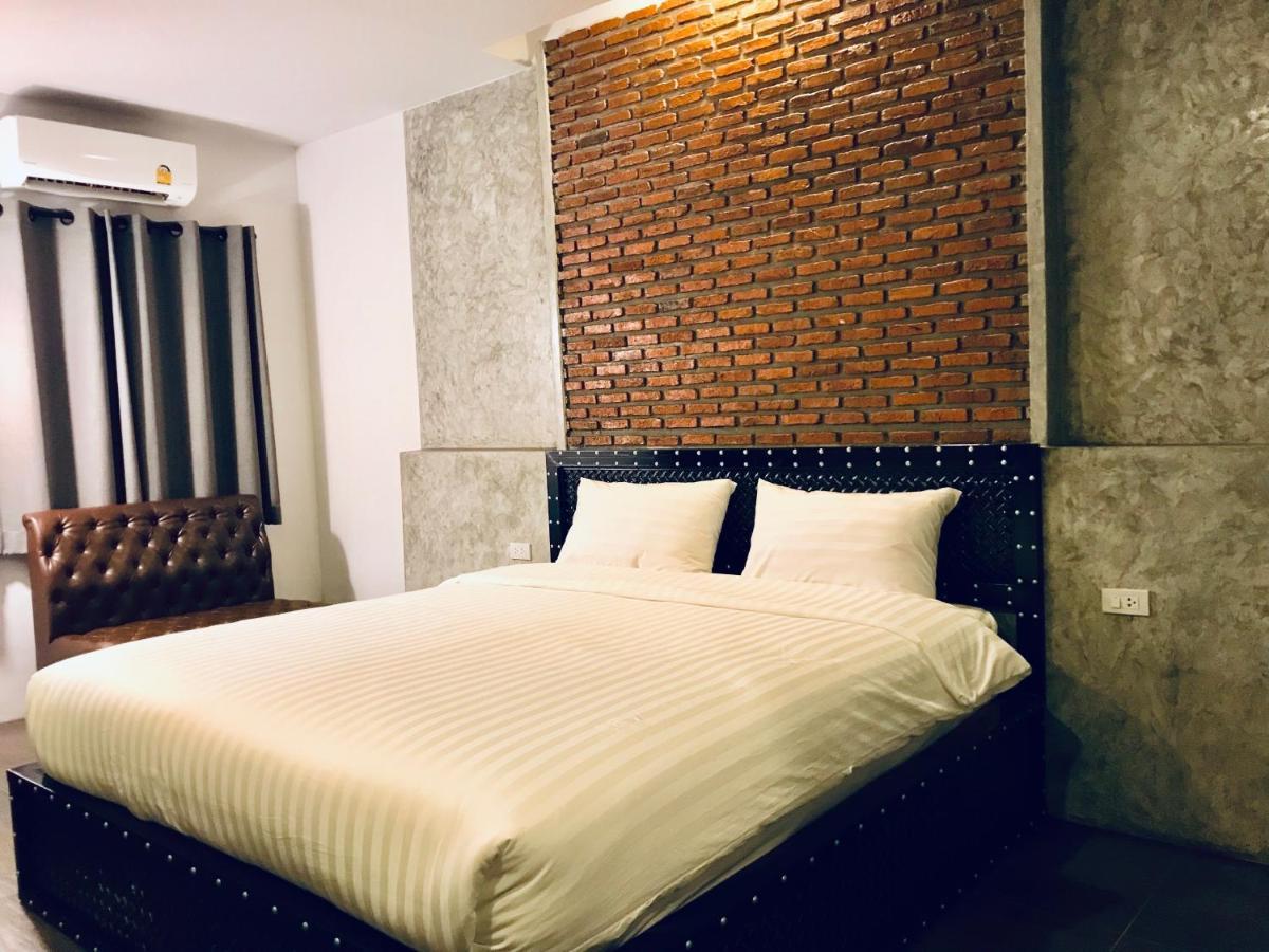 Pimchanok Resort Phetchaburi Bagian luar foto
