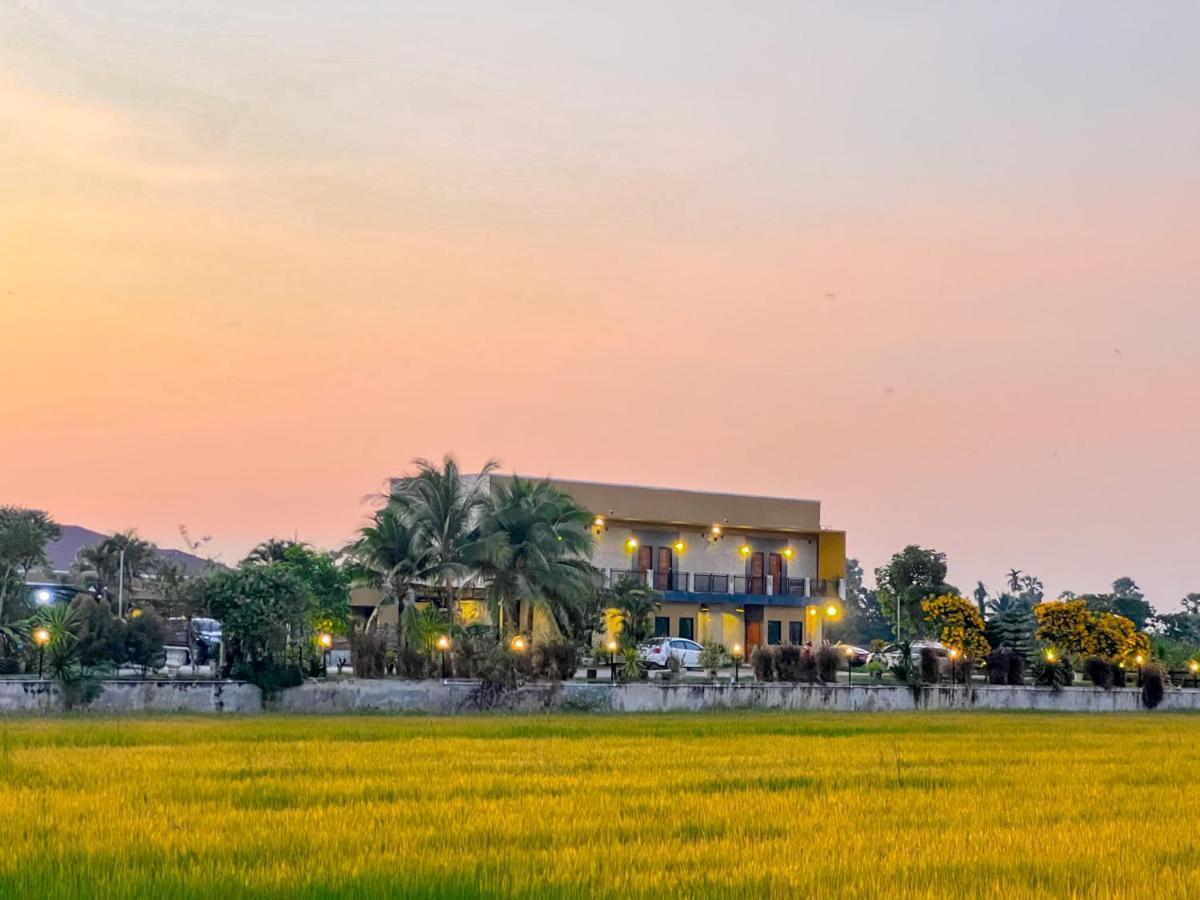 Pimchanok Resort Phetchaburi Bagian luar foto